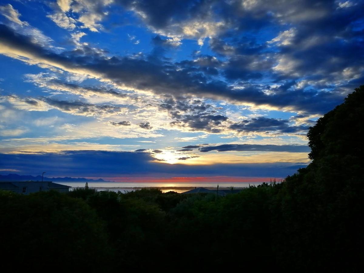 Swallows Nest Plett プレッテンバーグ・ベイ エクステリア 写真